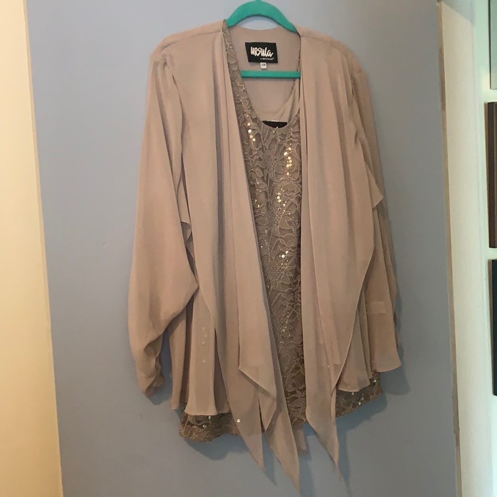 Ursula 20W formal blouse two piece like new